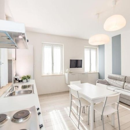 Appartamenti Area123 디아노마리나 외부 사진