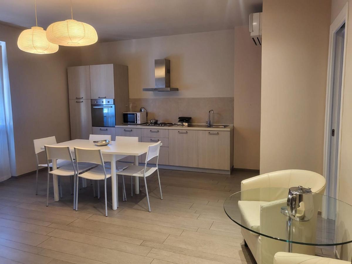 Appartamenti Area123 디아노마리나 외부 사진